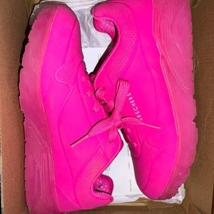 Skechers / 5 / Pink